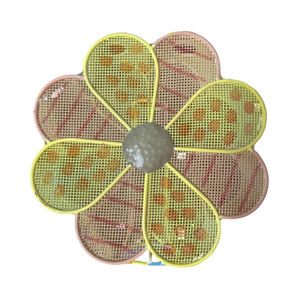 Wired flower wine bottle top